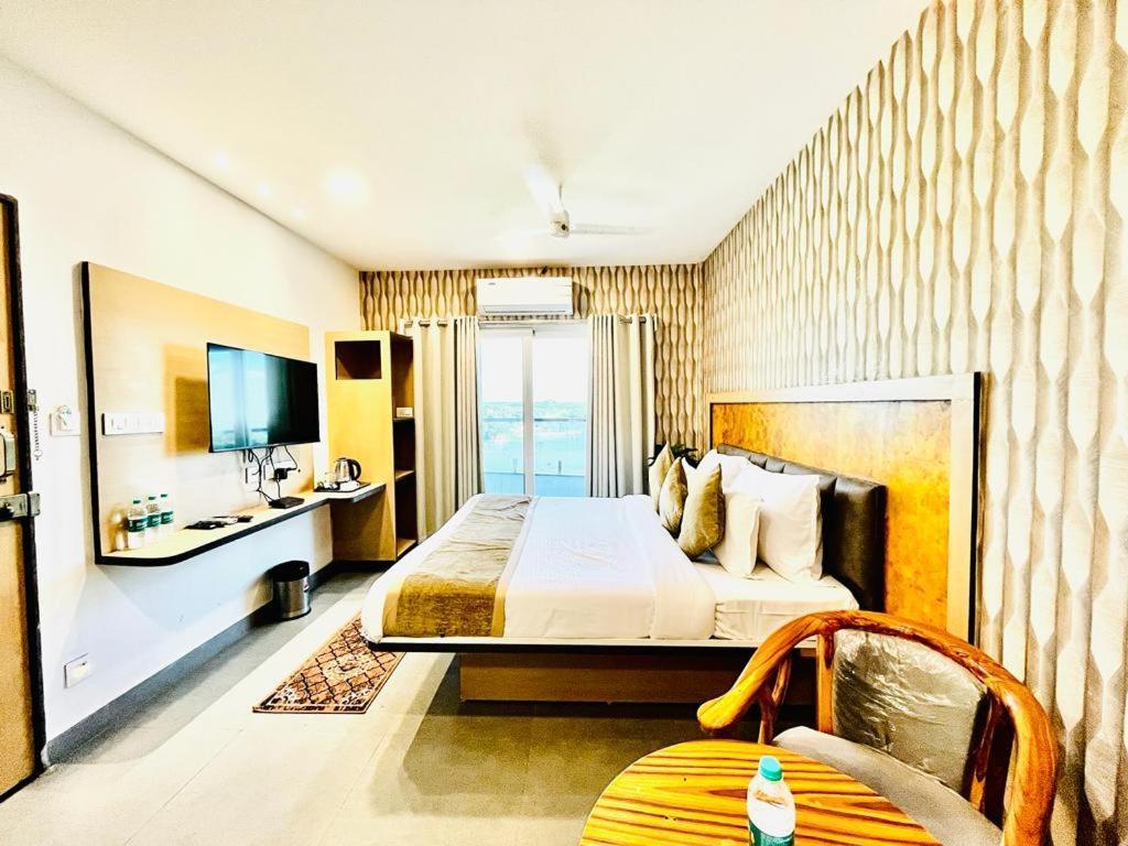 Hotel Lake View Airport Zone Hyderabad Luaran gambar