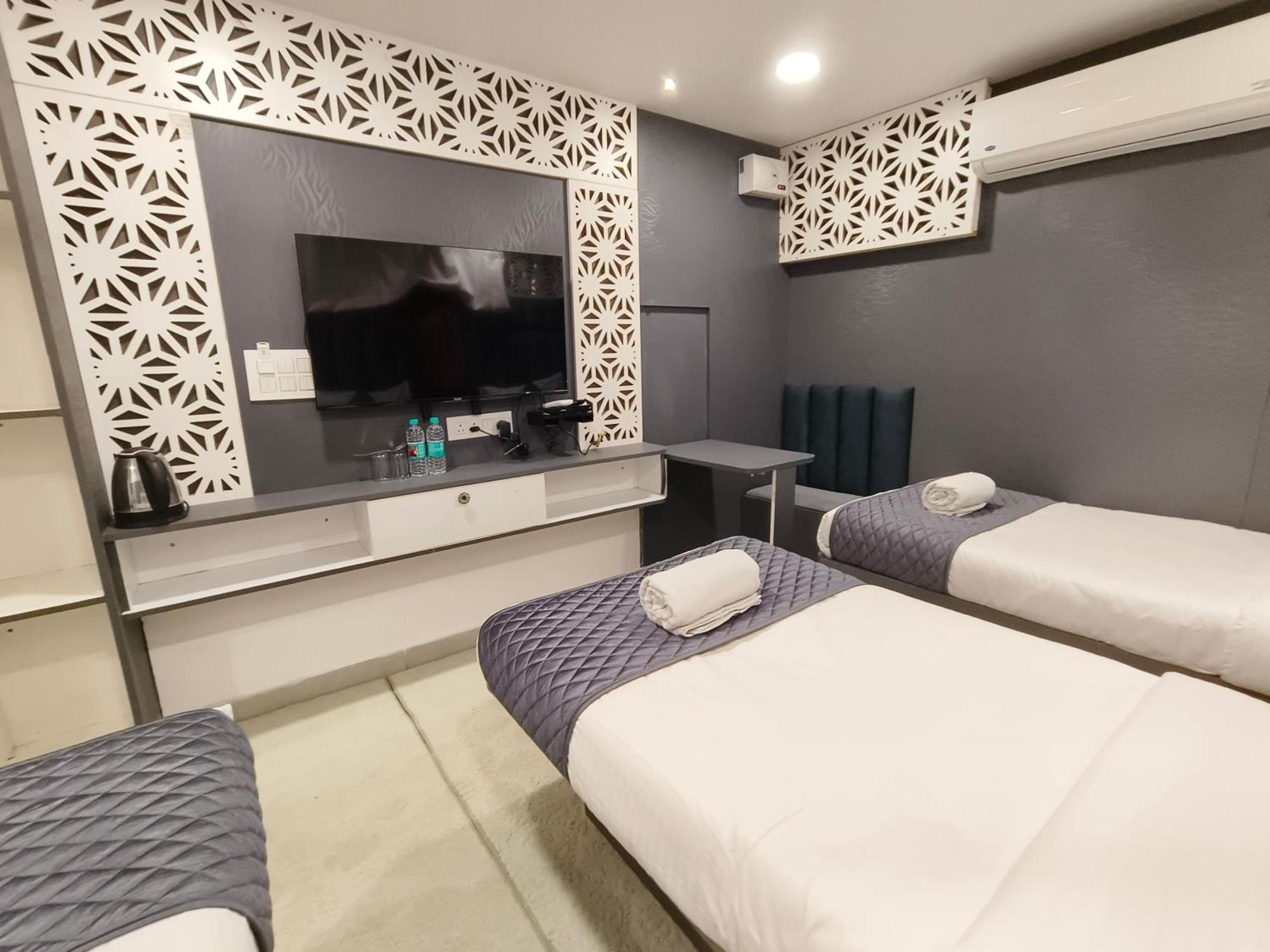 Hotel Lake View Airport Zone Hyderabad Luaran gambar